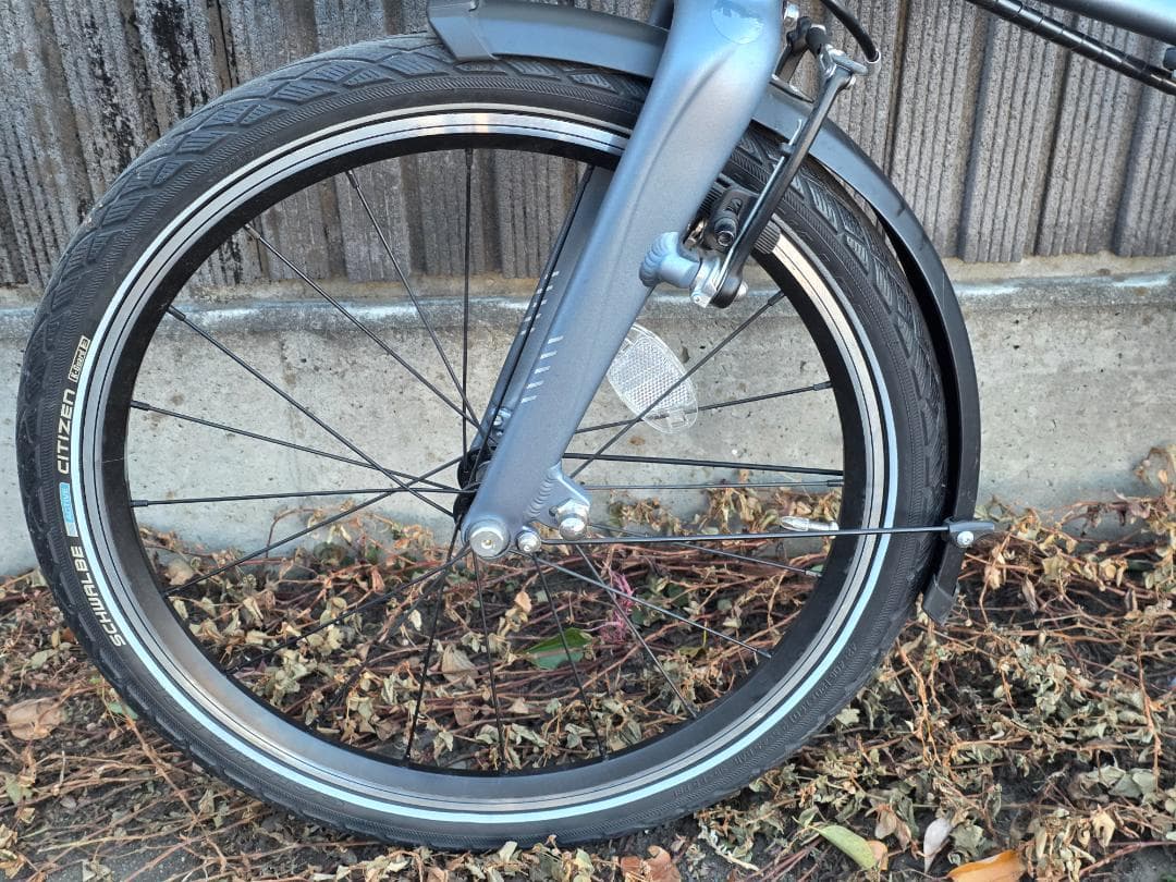 Tern BYB P8 20インチ 最小折り畳み自転車