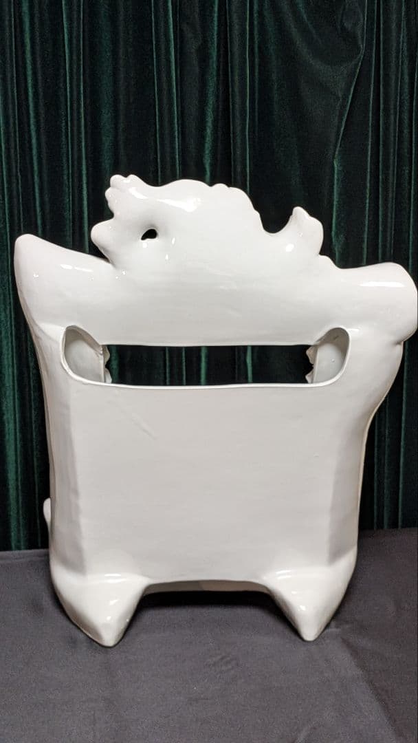 極美品　素敵な白い陶器製大型フレーム 天使の彫刻付き