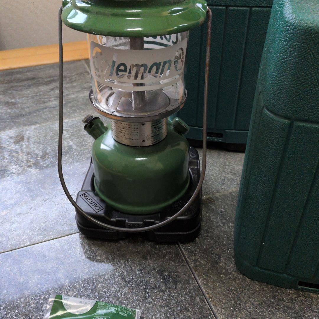 Coleman グリーンランタン 明るさ調整機能付き《ケース付き》ツーマントル