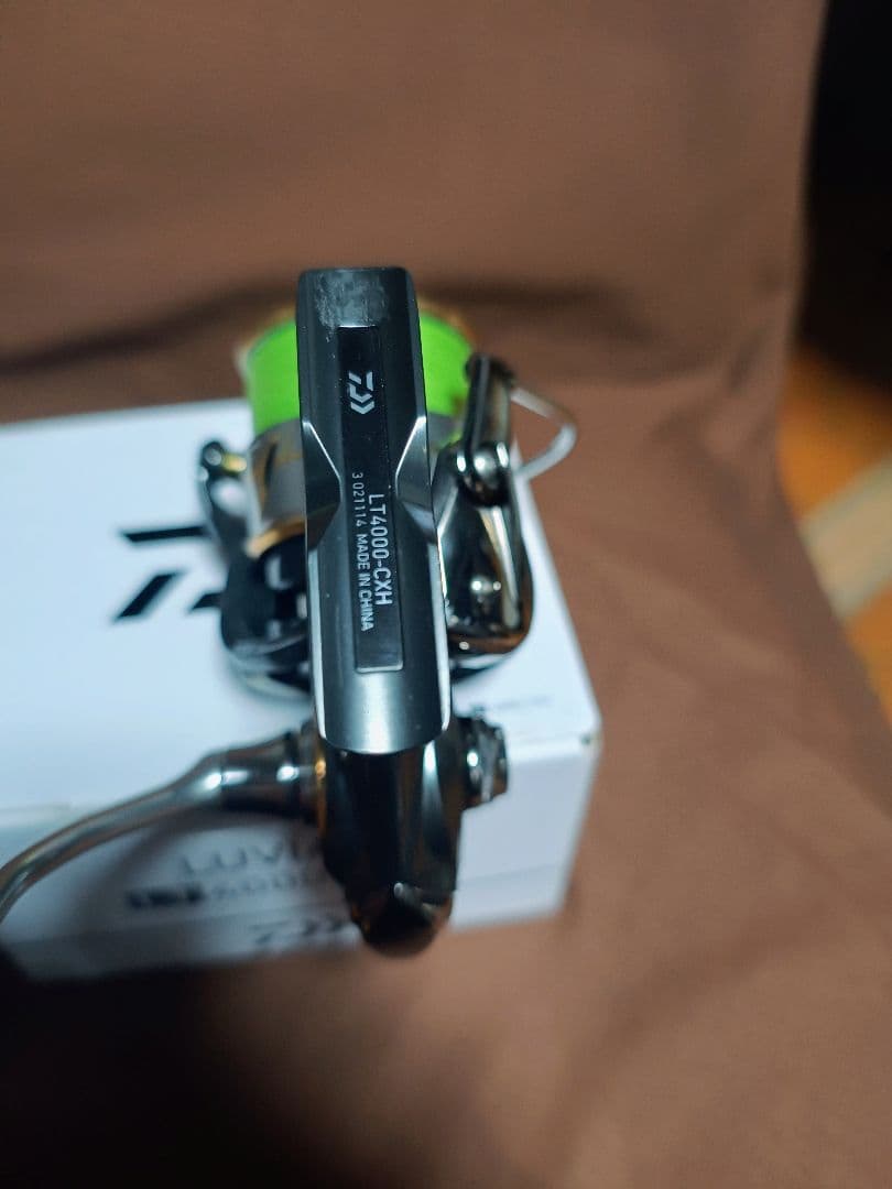 ほぼ新品　ダイワ　20ルビアス　LUVIAS LT4000CXH