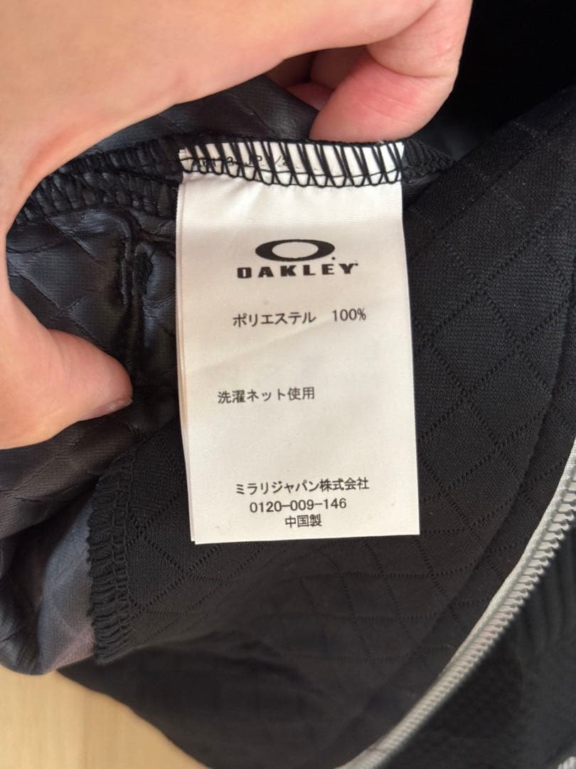 ⭐️⑨ 【新品未使用】Oakley ブラック ジャケット　元値¥16200