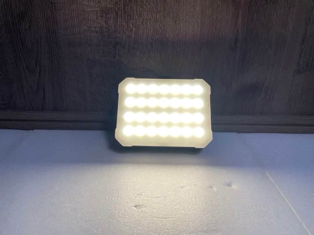 WAQ LEDランタン2 TAN 充電式 専用ケース付 ほぼ未使用 動作確認済