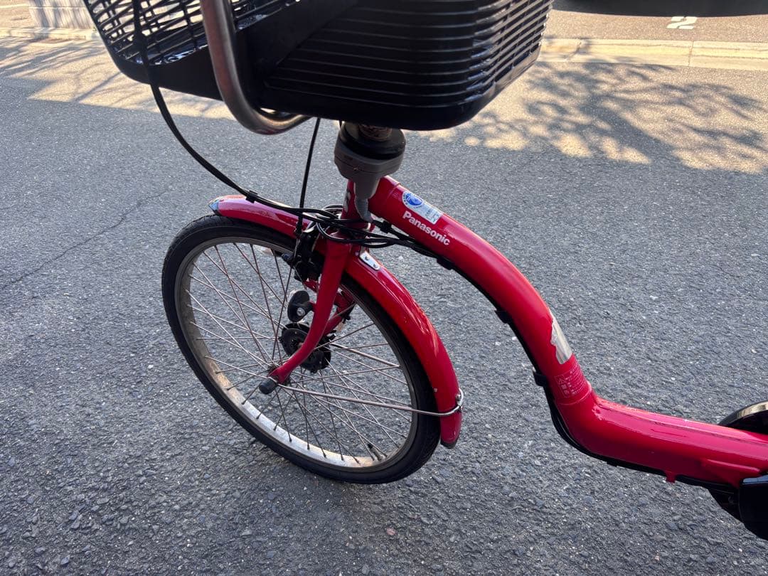 Panasonic赤い電動アシスト自転車 シティタイプ 前バスケット付き