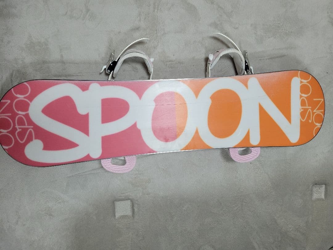 SPOON スノーボード 板 SALOMONブーツセット 子供用 キッズ