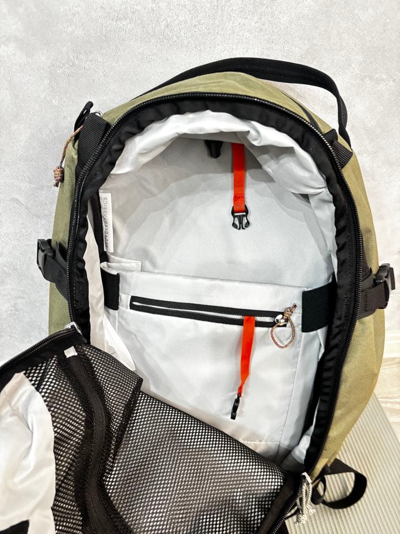 MOUNTAIN HARD WEAR マウンテンハードウェア ジバリッシュ18L