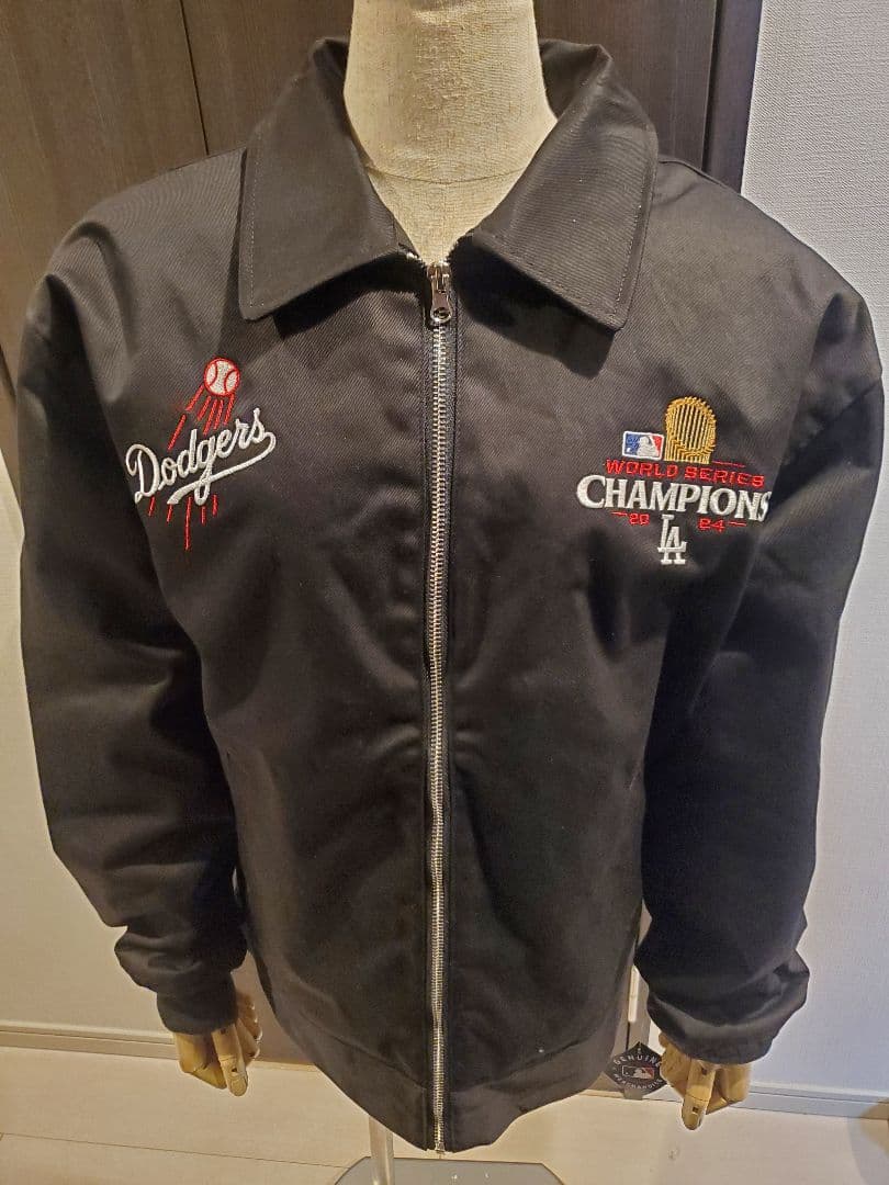 ドジャース ワールドシリーズ優勝記念ジャケット 海外Ｍサイズ MLB 大谷翔平