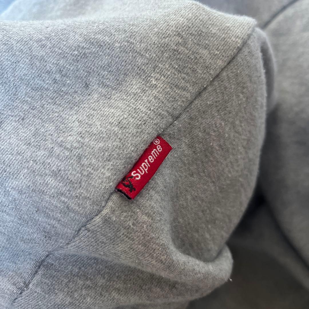 Supreme パーカー　グレー