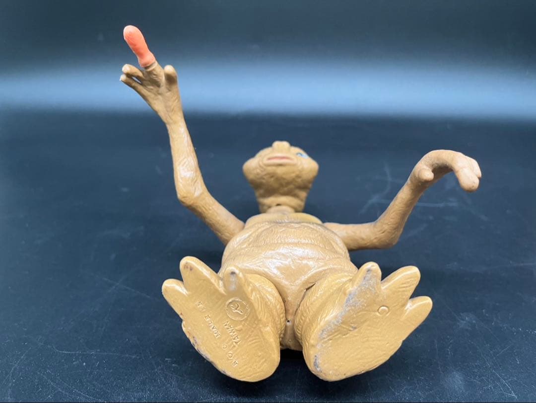 ◯ET 光るフィギュア ヴィンデア