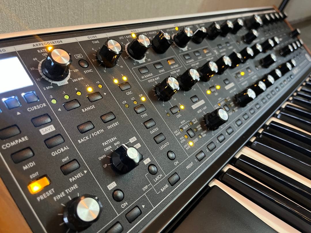 Moog SUB 37 パラフォニックアナログシンセサイザー