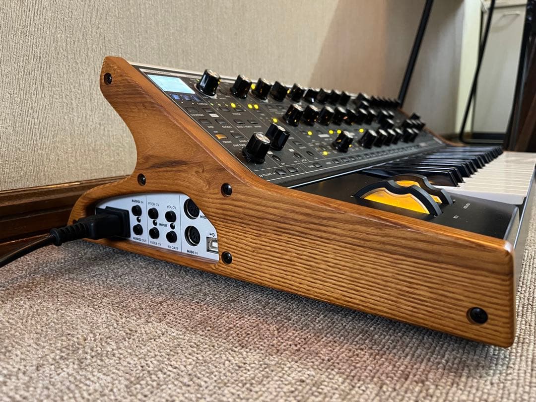 Moog SUB 37 パラフォニックアナログシンセサイザー