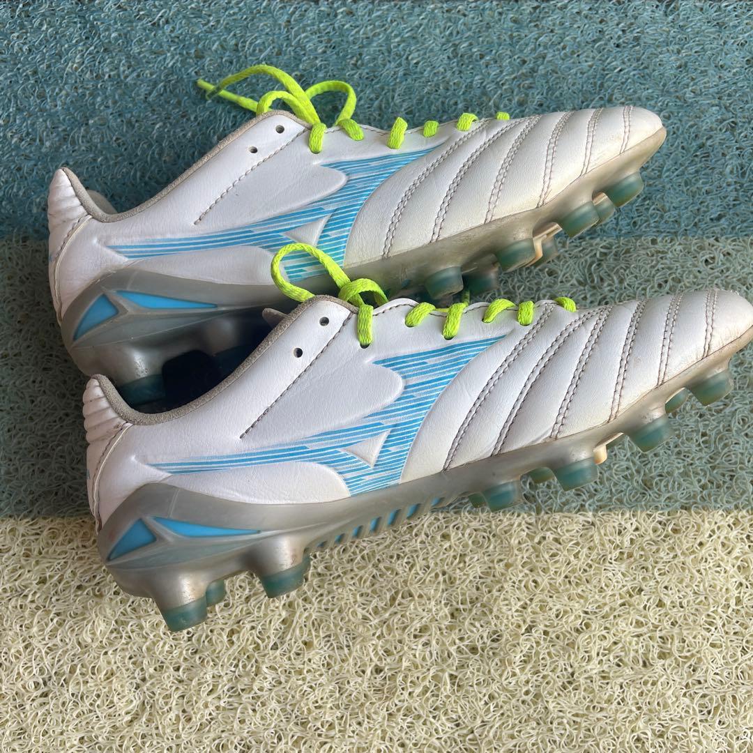 Mizuno サッカースパイク　22.5㌢　モナルシーダネオ
