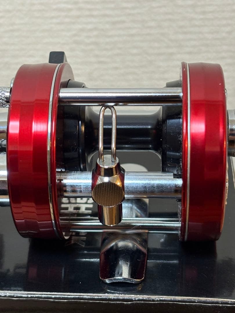 ABU アンバサダー2500Cレッド