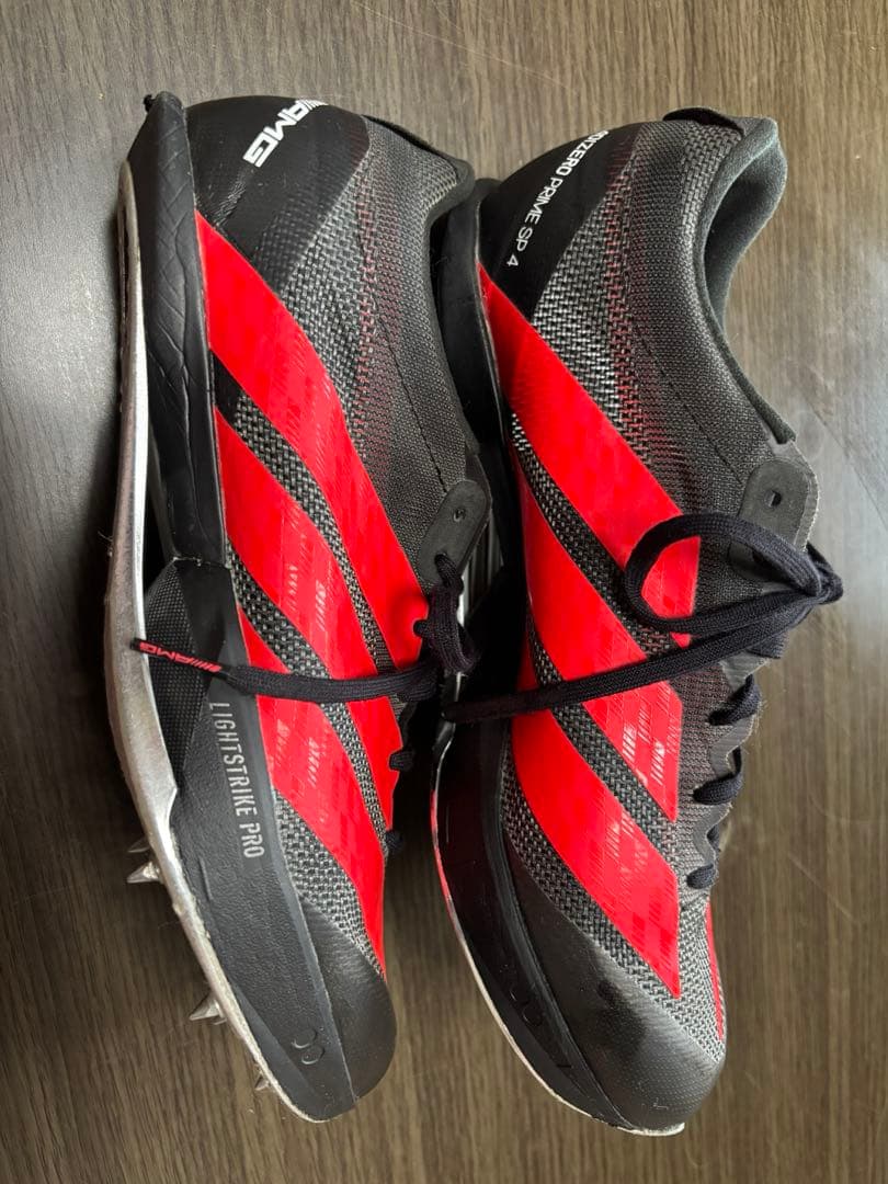 ADIZERO LIGHTSTRIKE PRO スパイク