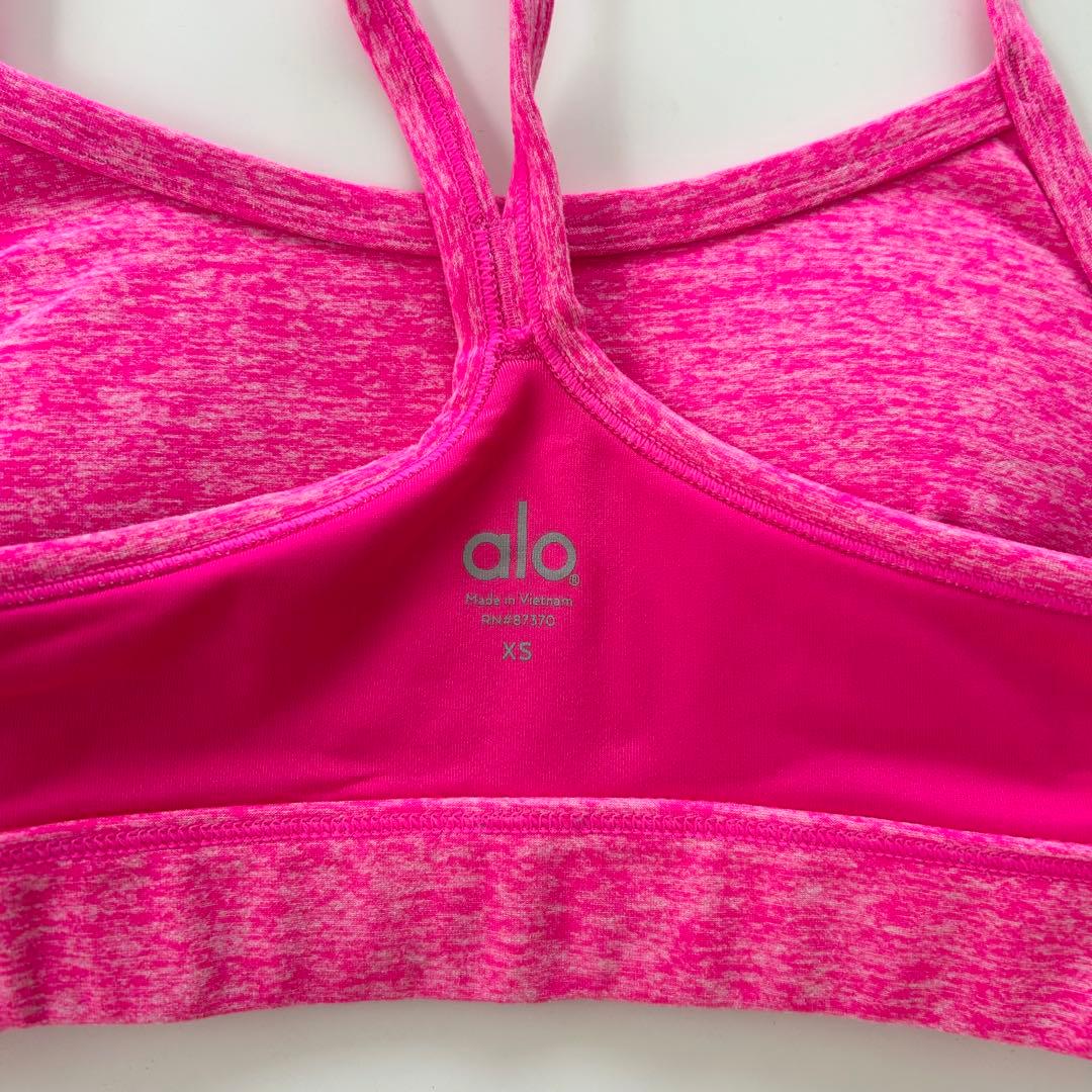 正規品　alo yoga スポーツブラ　ハイウエストショートパンツ　セットアップ
