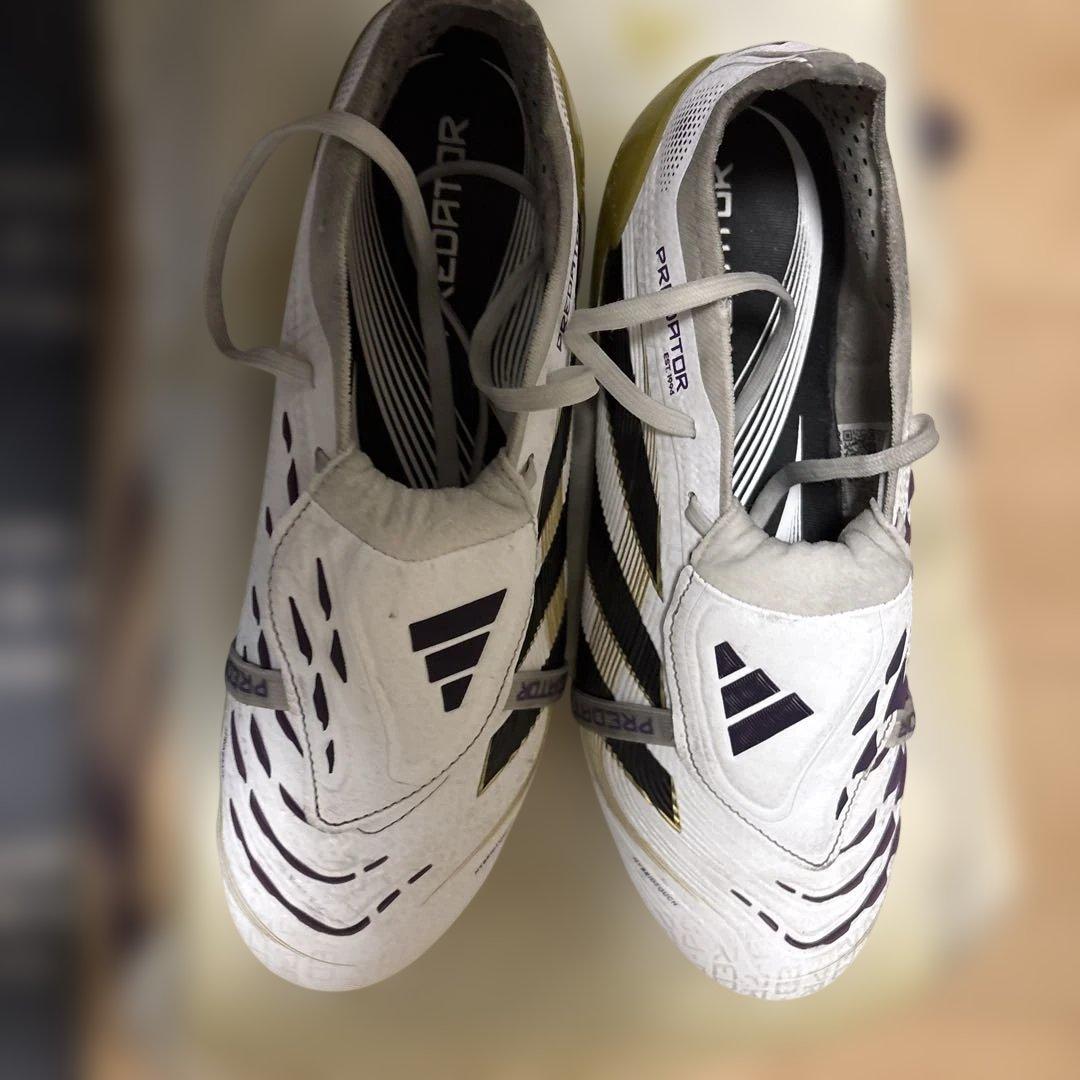 adidas Predator サッカーシューズ ホワイト/ゴールド