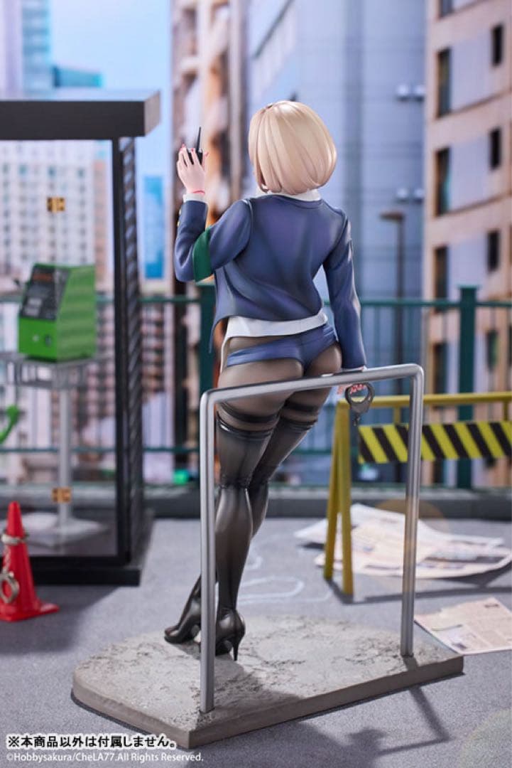 新品未開封 BAD COP 不良警察 スケールフィギュア