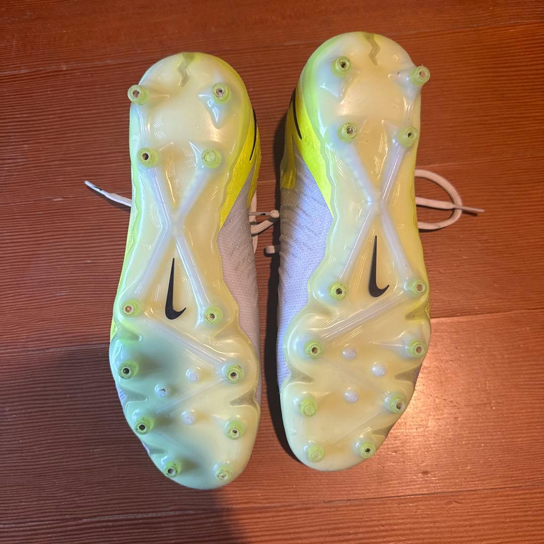 NIKE ファントムGXエリート AG 26.5