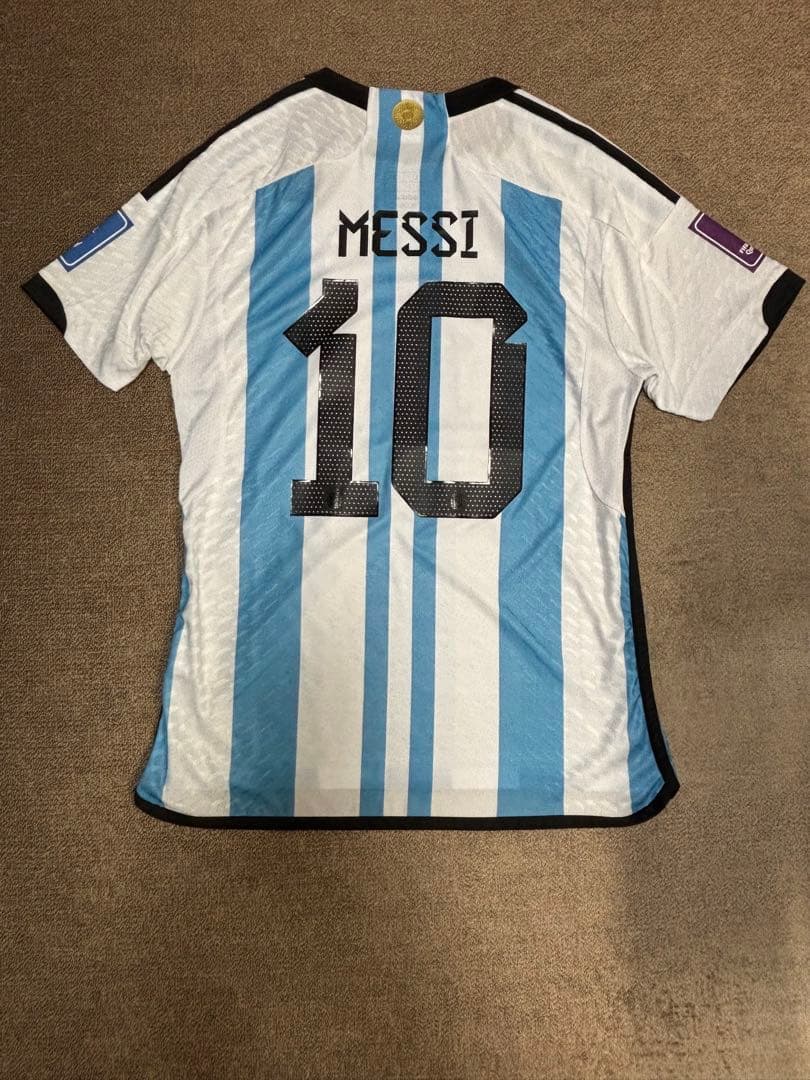 アルゼンチン代表ユニフォーム　メッシ カタールワールドカップ