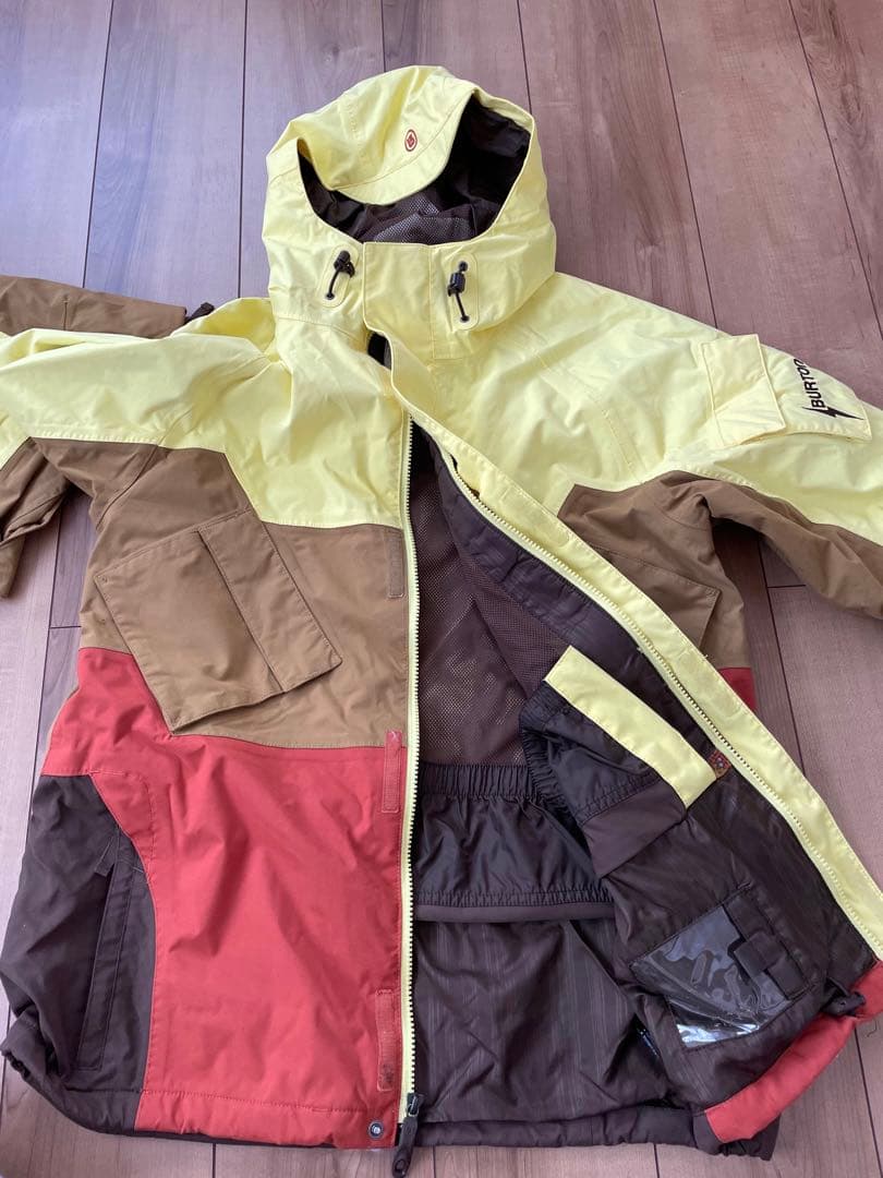 Burton スノーボード　スキーウェア フード付き　上下セット
