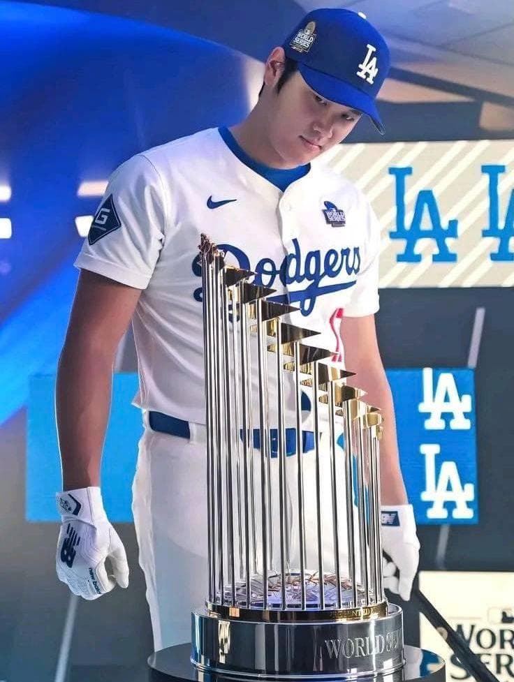 大谷翔平ワールドチャンピオン2024スラッガ―編Photoフレーム付限定品