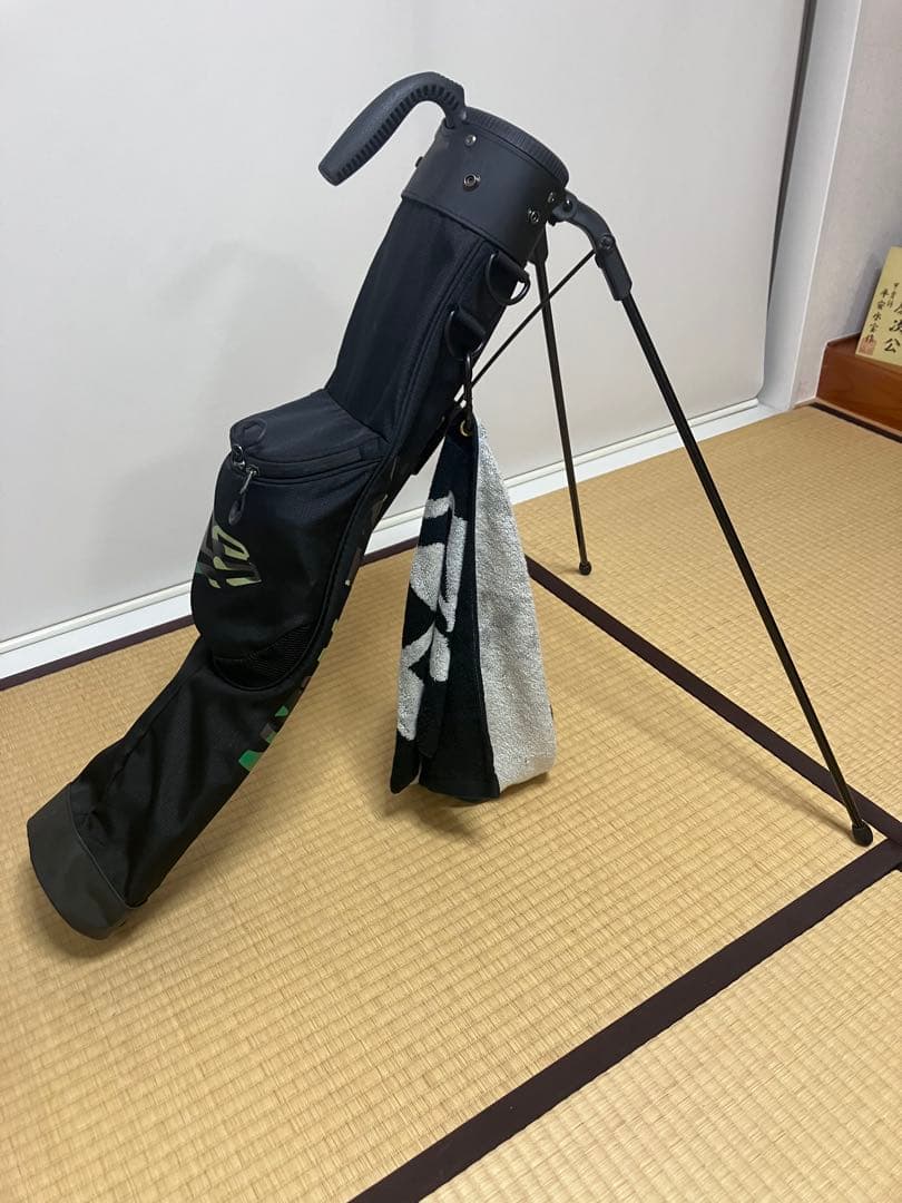 ニューエラ　スタンド　サブバッグ　キャディバッグ美品　おまけ付き
