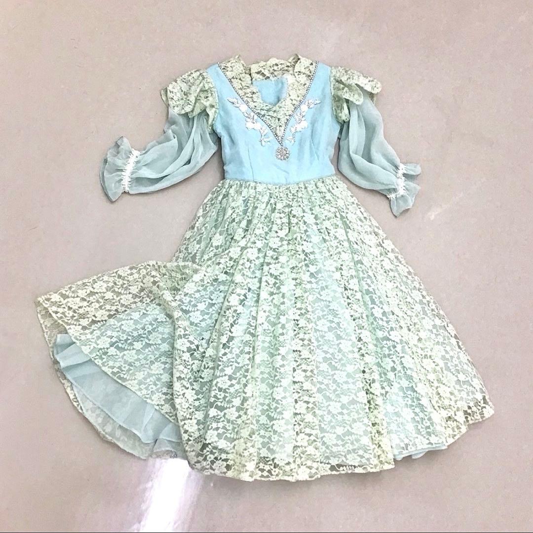 チャコット衣裳　グリーンのドレスJr. L L