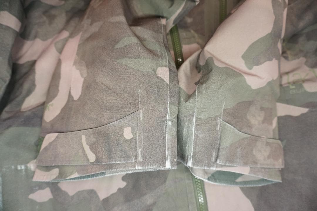 BURTON ak Cyclic Jacket 2L Sサイズ
