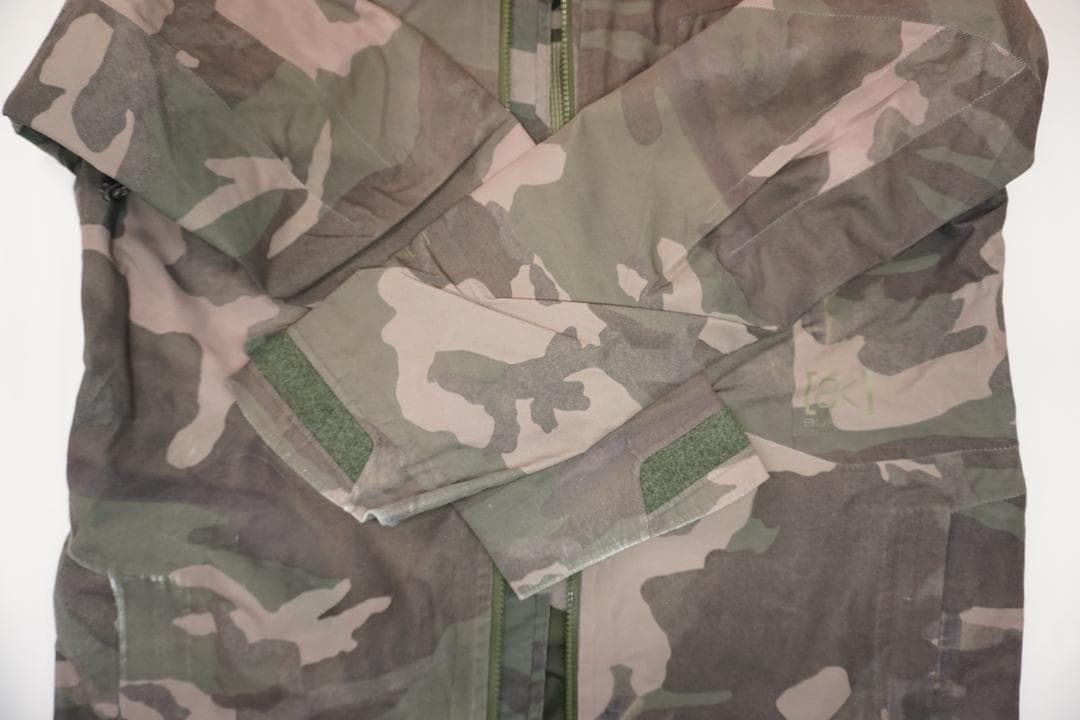 BURTON ak Cyclic Jacket 2L Sサイズ