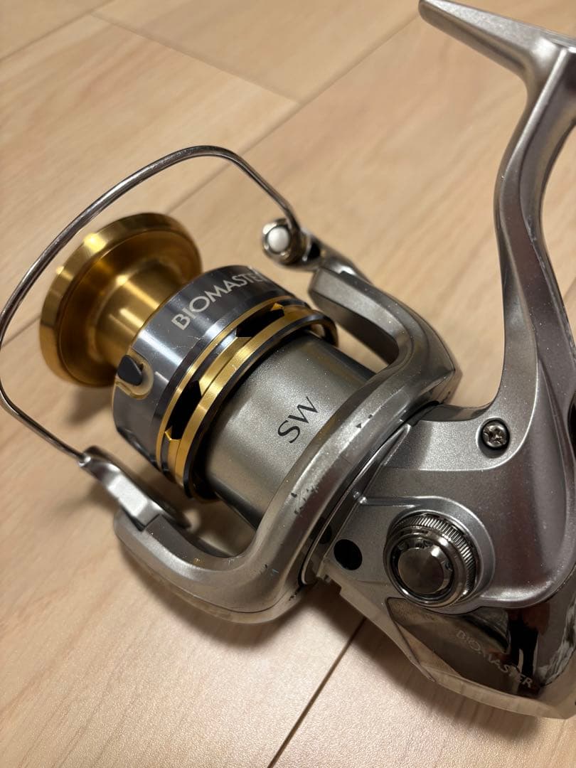 BIOMASTER SW 8000 PG スピニングリール