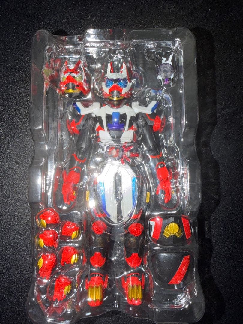 仮面ライダーギーツ ブーストマークII 仮面ライダーグレア　フィギュアーツセット