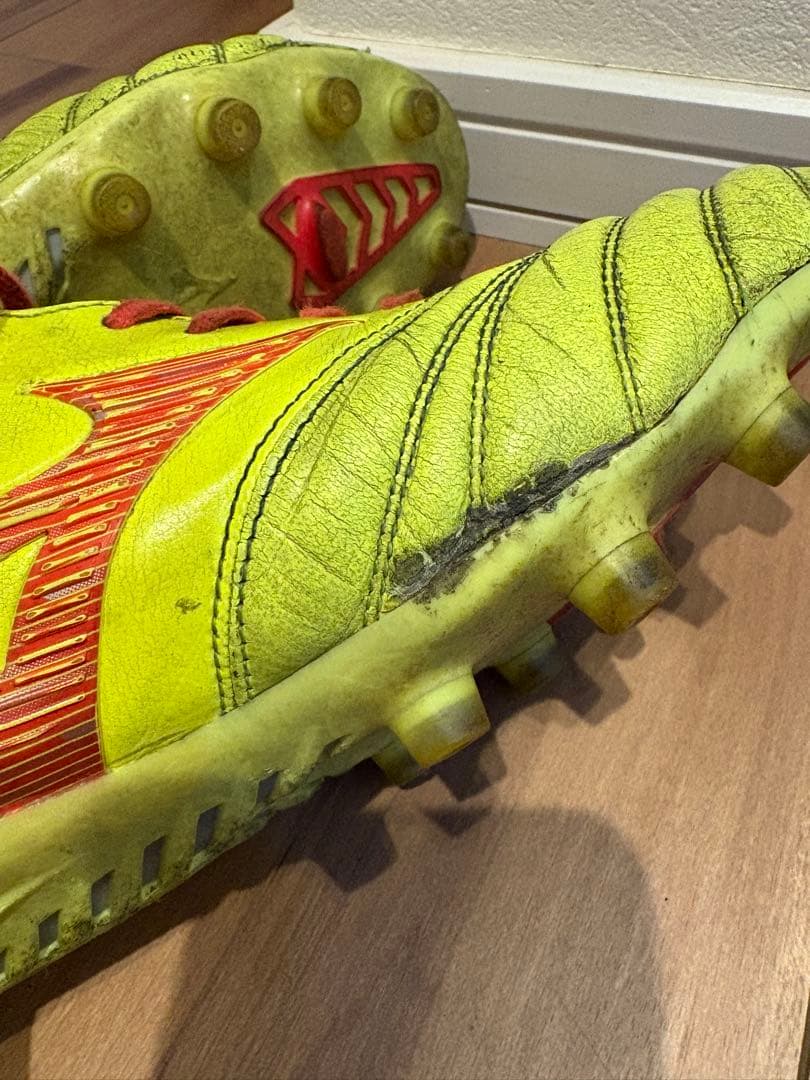 コ*ウ様 MORELIA NEO 4 サッカー スパイクイエローJapan 限定