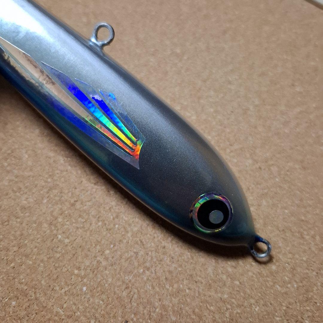 ローカルスタンダード　ダイブ ベイト210 背中に針傷有り
