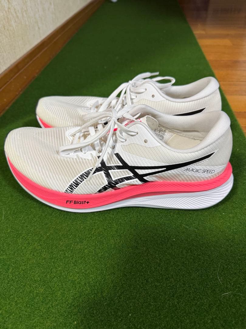 超美品　ASICS MAGIC SPEED2シューズ ホワイト/ピンク