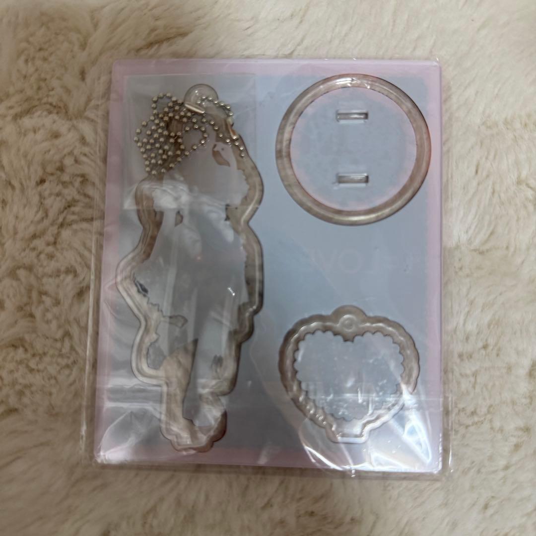=LOVE 髙松瞳 黒衣装 アクスタ 生写真コンプセット