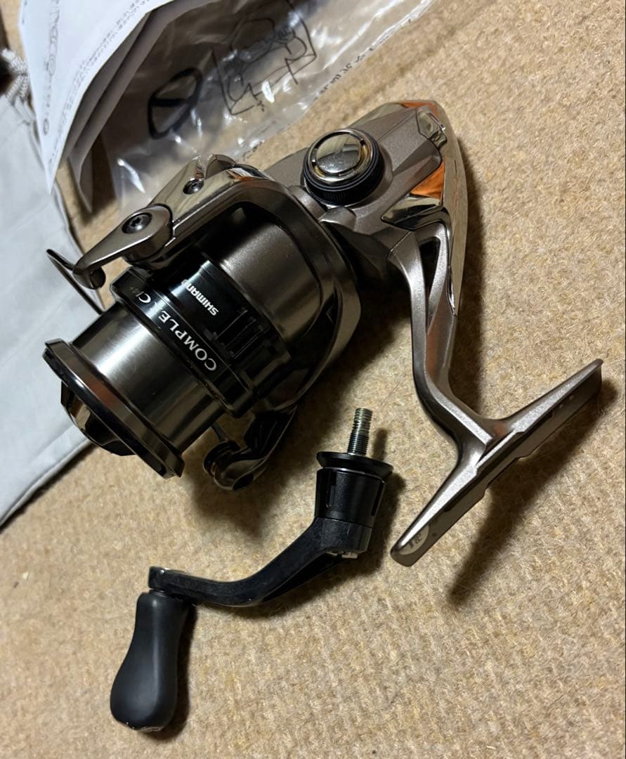 シマノ　スピニングリール 17コンプレックスCI4+　2500S F6HG
