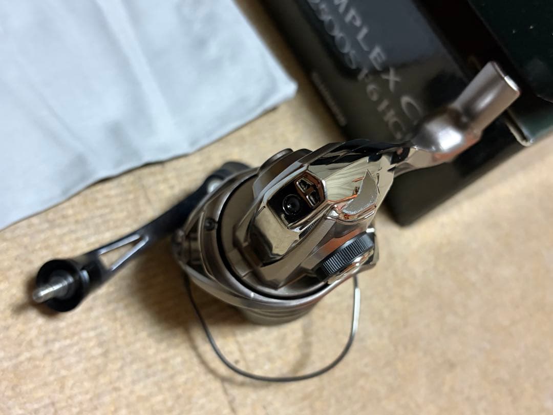 シマノ　スピニングリール 17コンプレックスCI4+　2500S F6HG