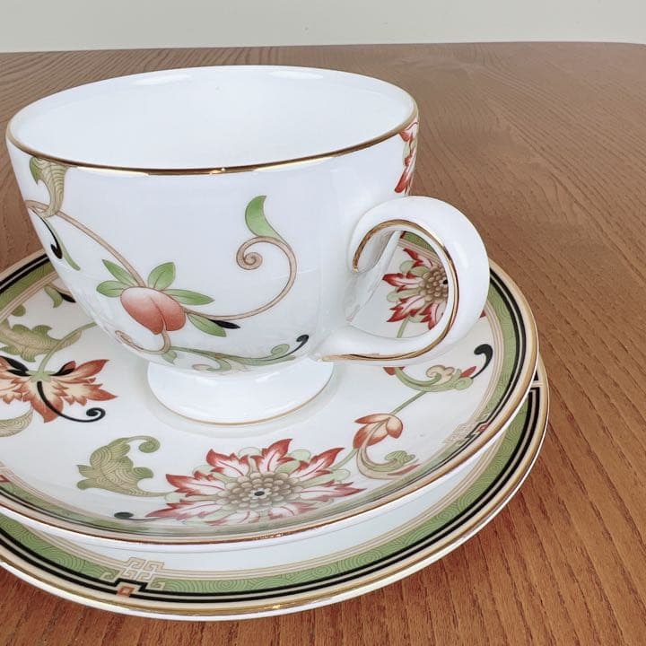 お値下げ　ウェッジウッド　オベロン　コーヒーカップ　ケーキ皿　プレート　イギリス