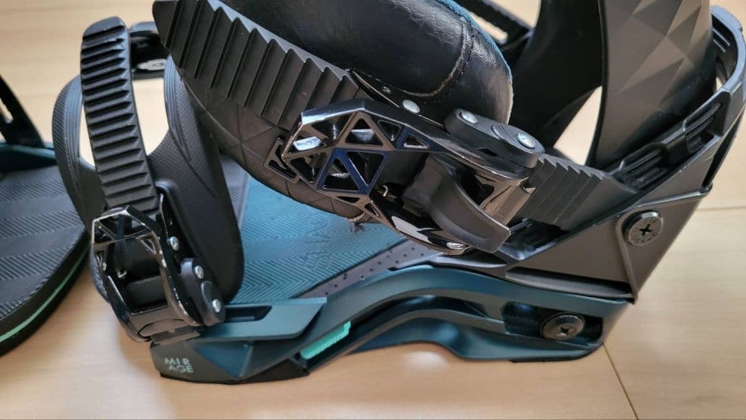 SALOMON　サロモンバインディング　ミラージュ　黒　×　グリーン　Ｓサイズ