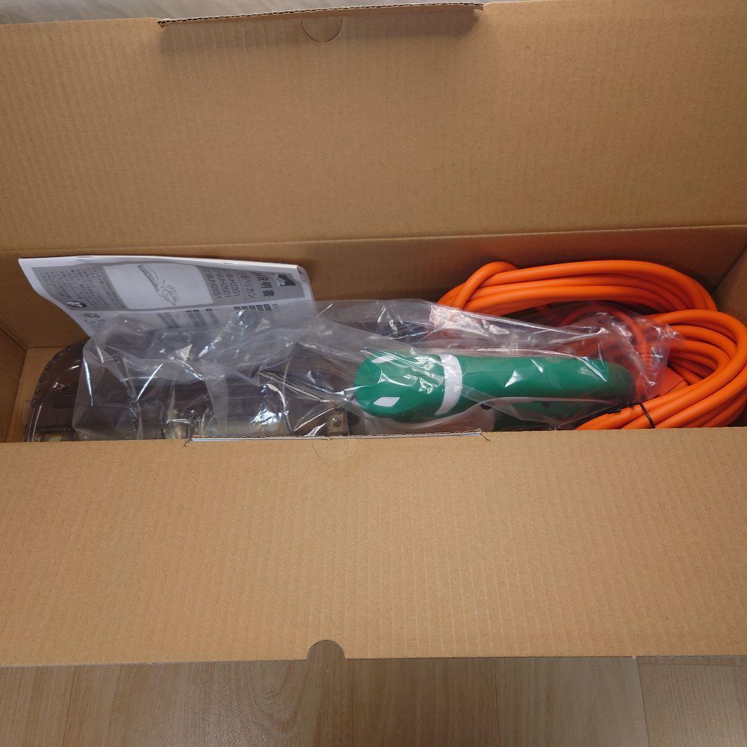 《新品未使用品》Makita MUH2601 ミニ生垣バリカン