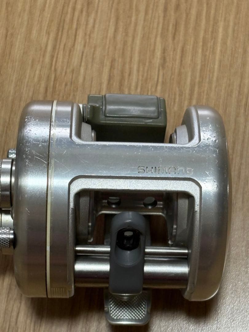 91カルカッタ100 シマノ 初代 ベイトリール ビンテージ SHIMANO
