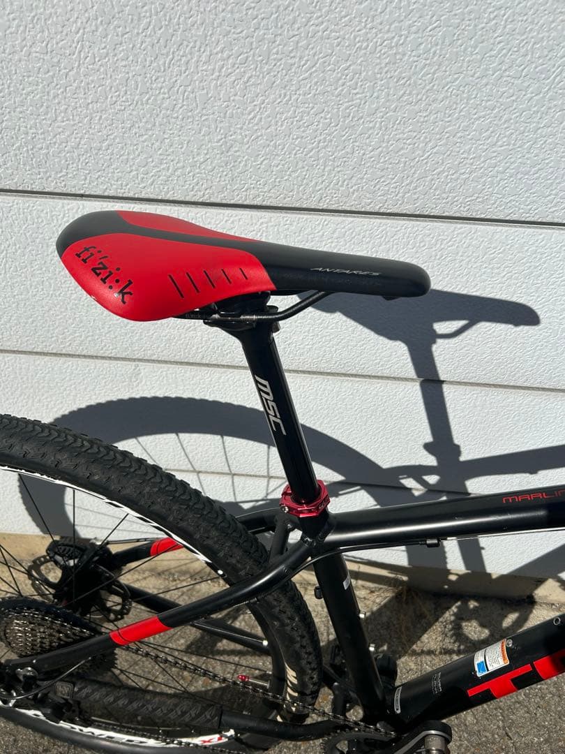 トレック　マーリン7 引取り限定