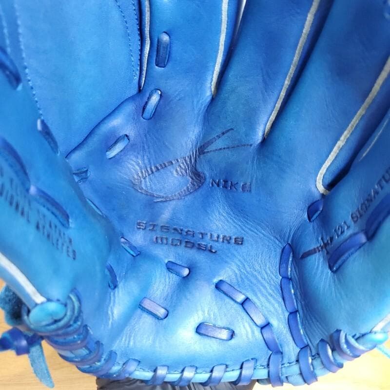 NIKE ナイキ 岩隈久志モデル 限定生産品 投手用 軟式グローブ