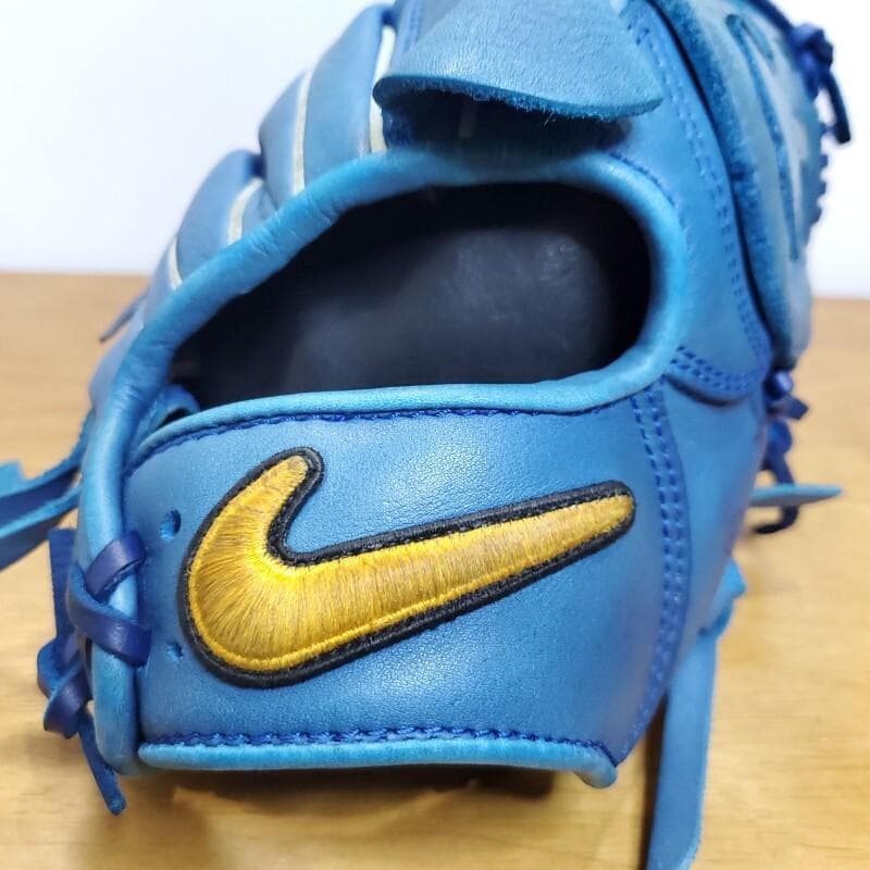 NIKE ナイキ 岩隈久志モデル 限定生産品 投手用 軟式グローブ