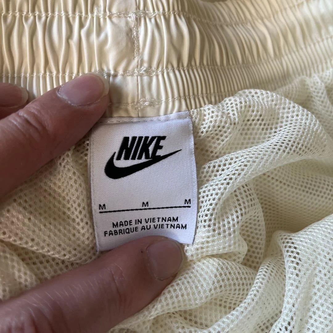 ※希少、人気※Nike セットアップ　ホワイト色 大きなロゴ