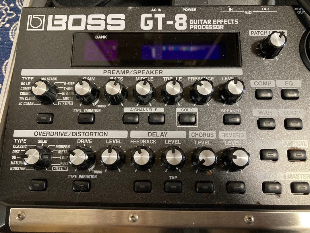 BOSS GT-8 マルチエフェクター ケース、純正アダプタ、説明書付き