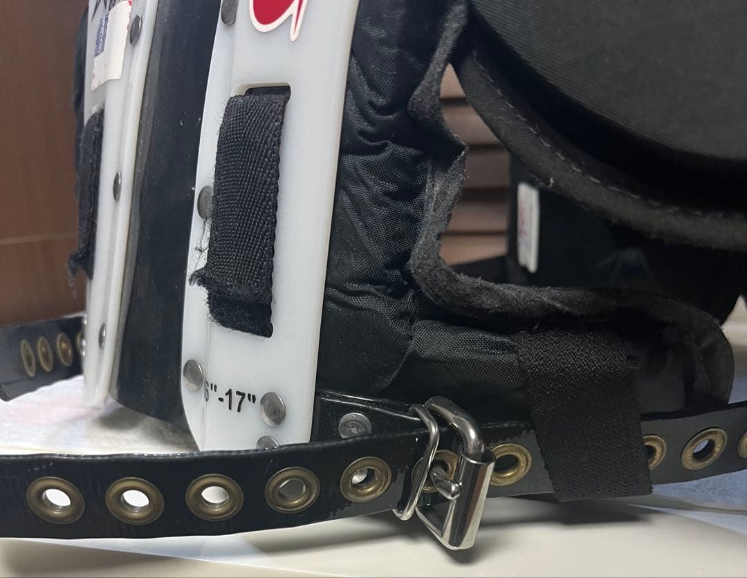 ダグラス　ショルダーパッド　CP 69 サイズXS OL/DL用