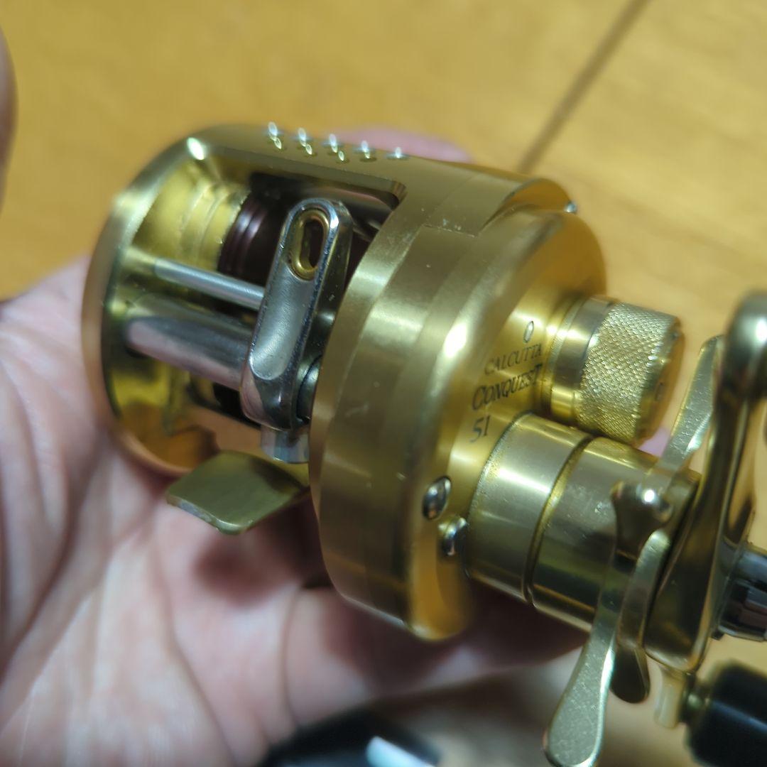 SHIMANO CALCUTTA CONQUEST ベイトリール