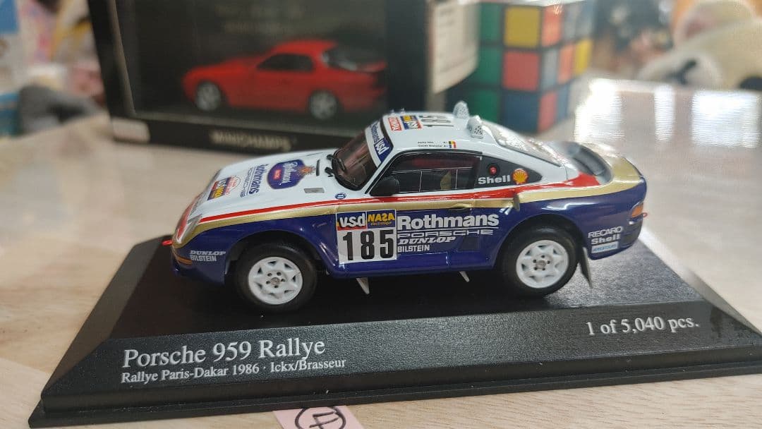 Porsche 959 Rallye ミニカー 1/43Minichamps