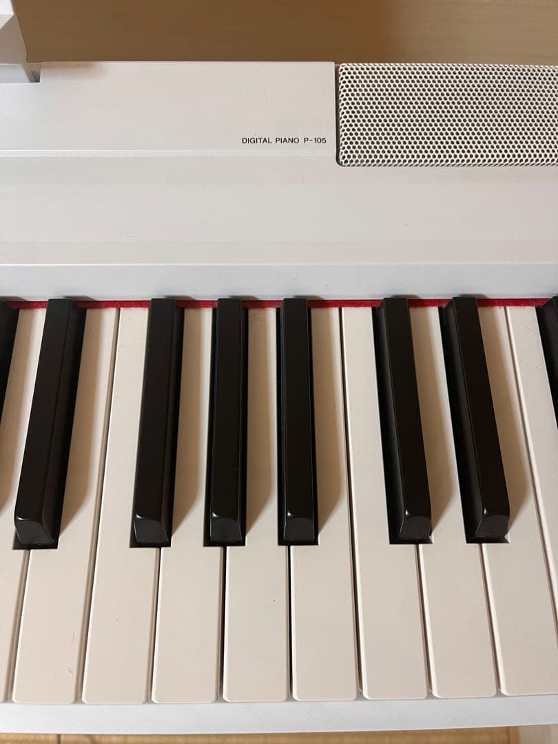 Yamaha P-105 ホワイト 電子ピアノ　スタンド付き