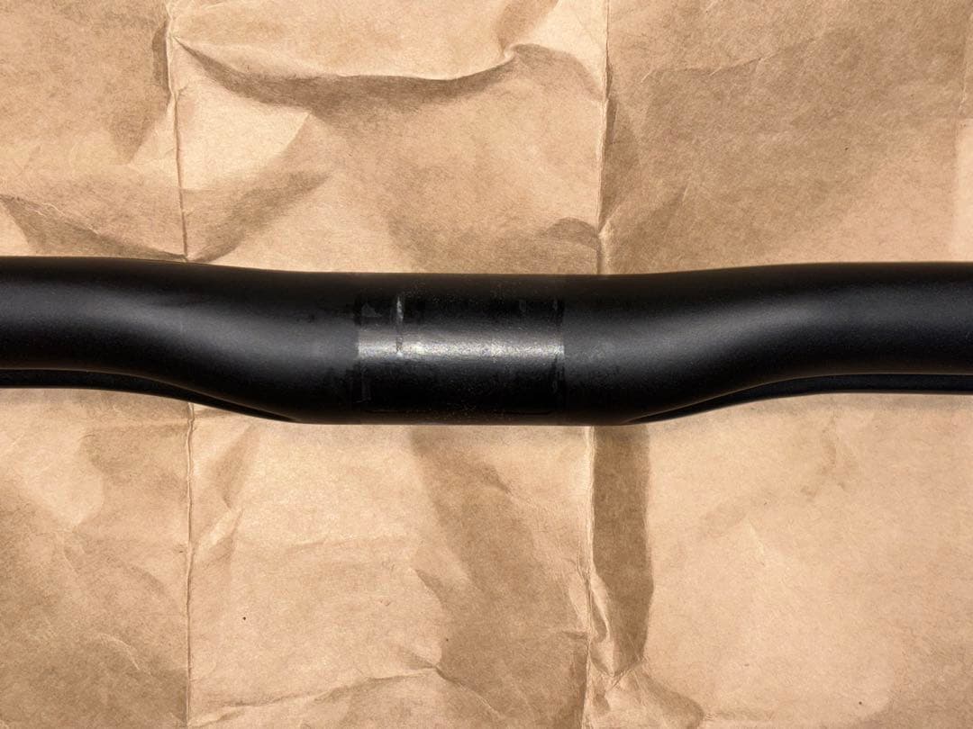 360mm-380mm 実測190g 軽量カーボンハンドル　半外装